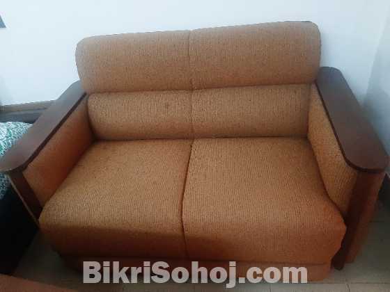 Sofa set সাথে সেন্টার টেবিল